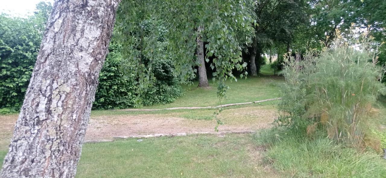 Gite De La Breneliere Ciriere Екстериор снимка